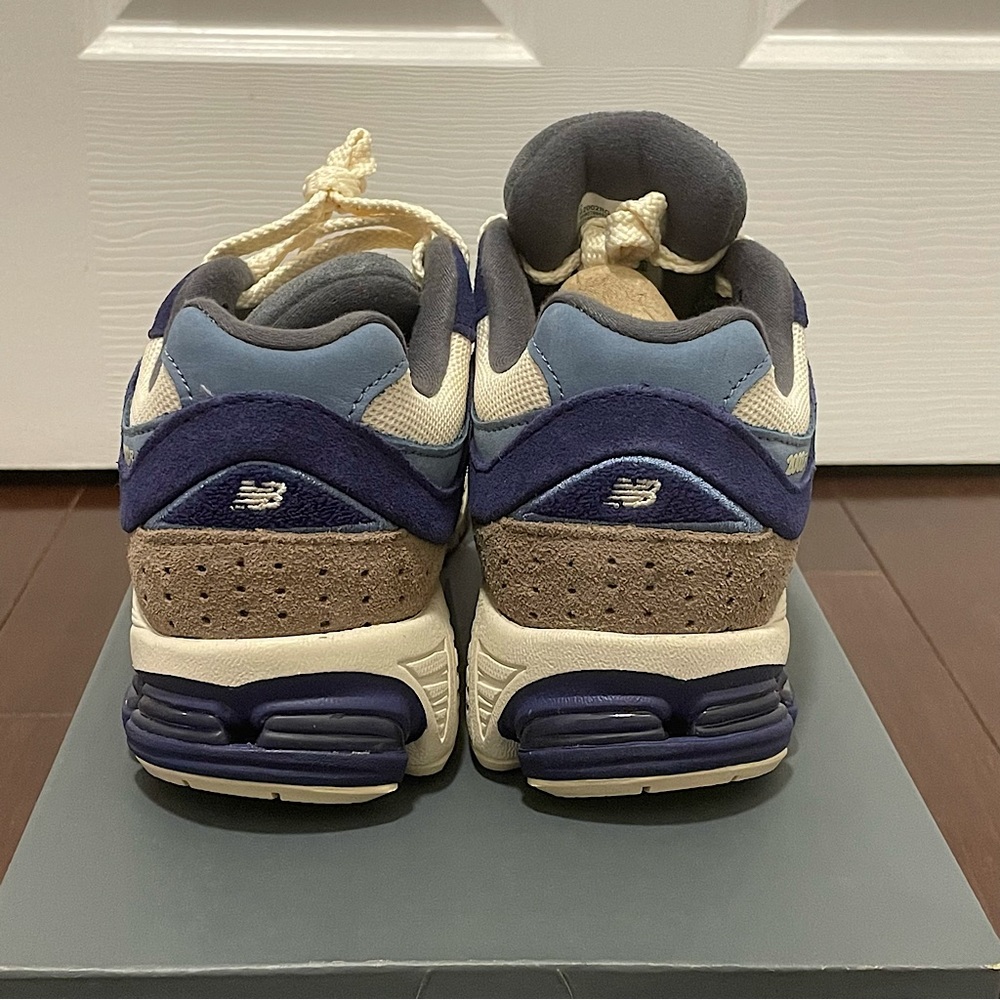 NEW BALANCE 2002 NIGHT TIDE - Picture 7 of 8